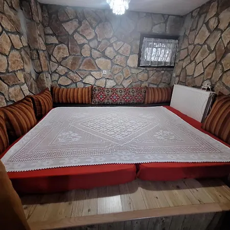 το πέτρινο της γιαγιάς Lägenhet Florina